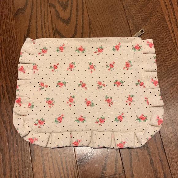 Sezane Recycled Cotton Beauty Pouch or Bag - Picture 3 of 7